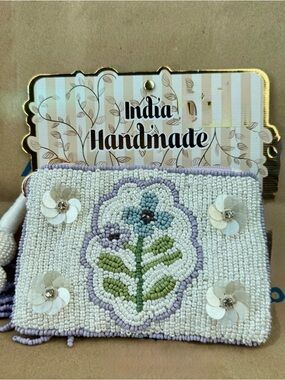 White Beaded Floral Wallet